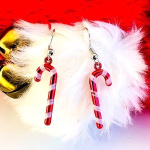 Light weight candy cane earrings. $7